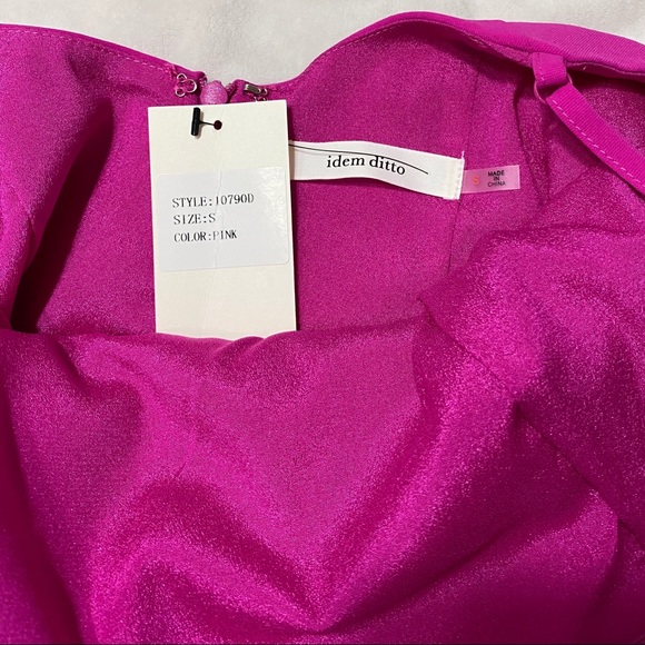 LAST DAY ON POSHMARK PRICE DROP
NWT cocktail dress in pink size small - Picture 2 of 4
